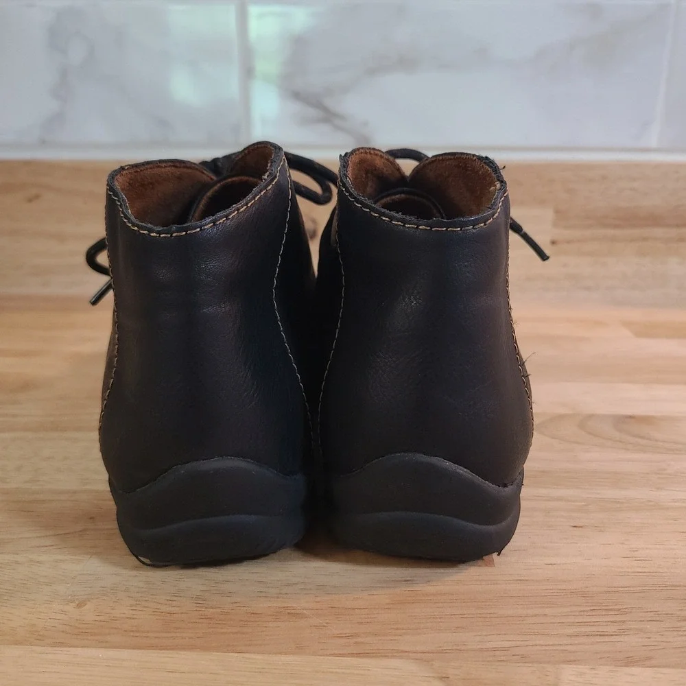b.o.c. Sabelle Chukka Ankle Boots Women 9.5M Black Good Lace Up Cap Toe Booties - Picture 4 of 10
